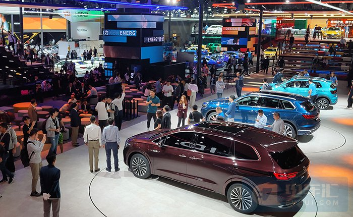 A number of new energy vehicles in April sales list: BYD’s year-on-year growth of more than 3 times, zero run “reverse attack” ranked the top of the new force of car manufacturing...